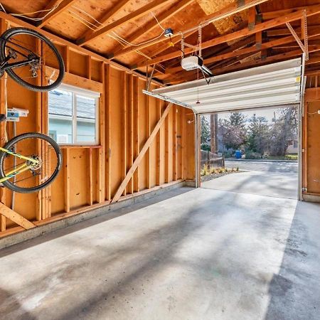 Mid Century Modern Boise-River Bungalow W/ Hot Tub Екстериор снимка