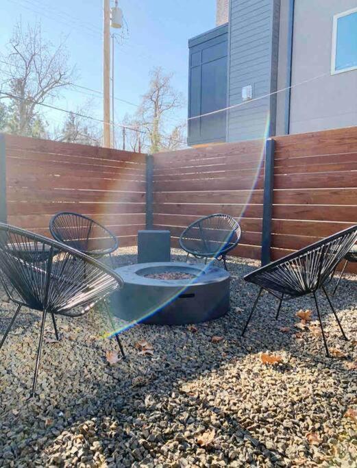 Mid Century Modern Boise-River Bungalow W/ Hot Tub Екстериор снимка