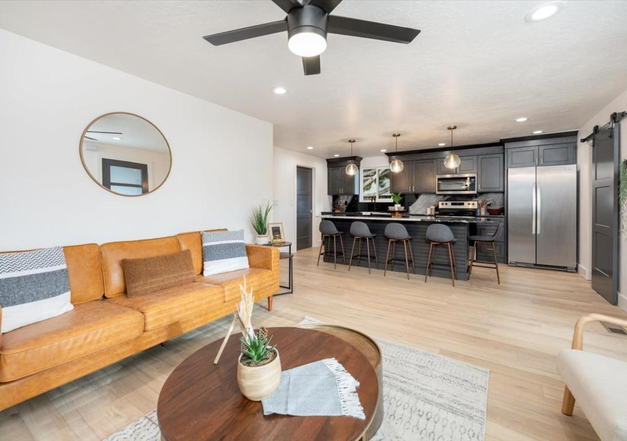 Mid Century Modern Boise-River Bungalow W/ Hot Tub Екстериор снимка